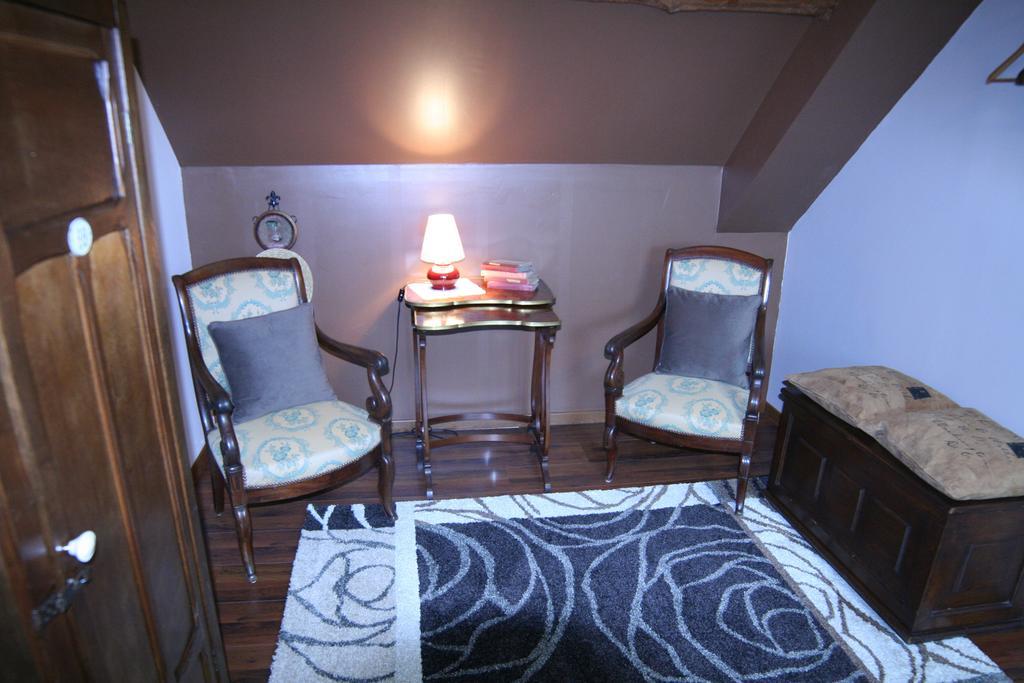 Chambre D'Hotes Du Domaine De La Haute Poignandiere Saint-Germain-de-la-Coudre Rom bilde